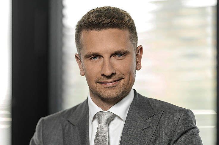 Dr. Lukas Höfling