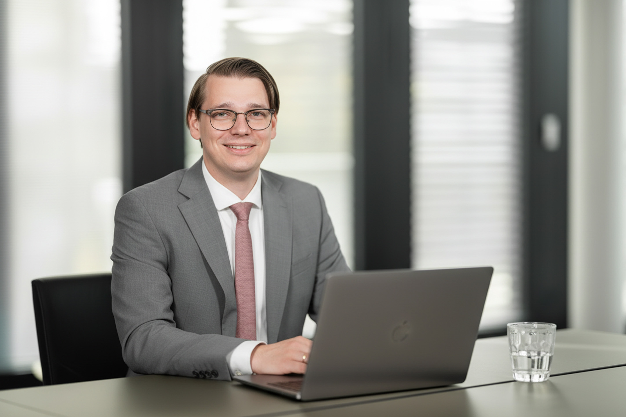 Dr. Christopher Lück